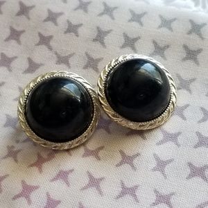 Vintage black & gold clip on earrings